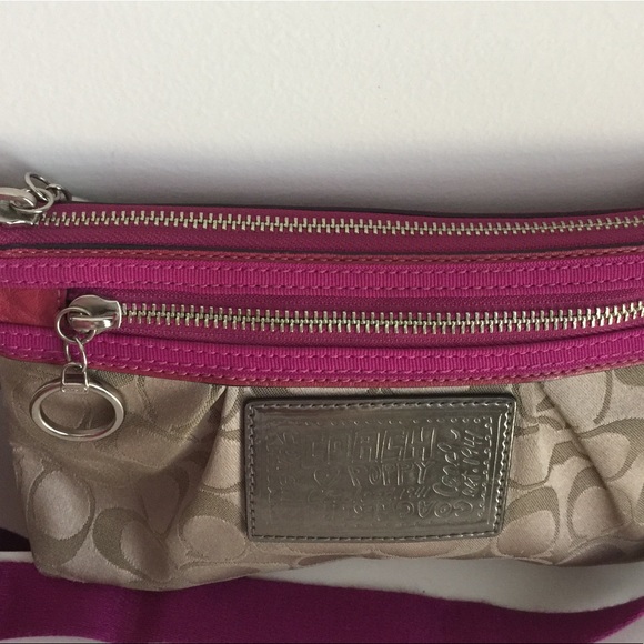 COACH Poppy Signature C Crossbody - Picture 5 of 7